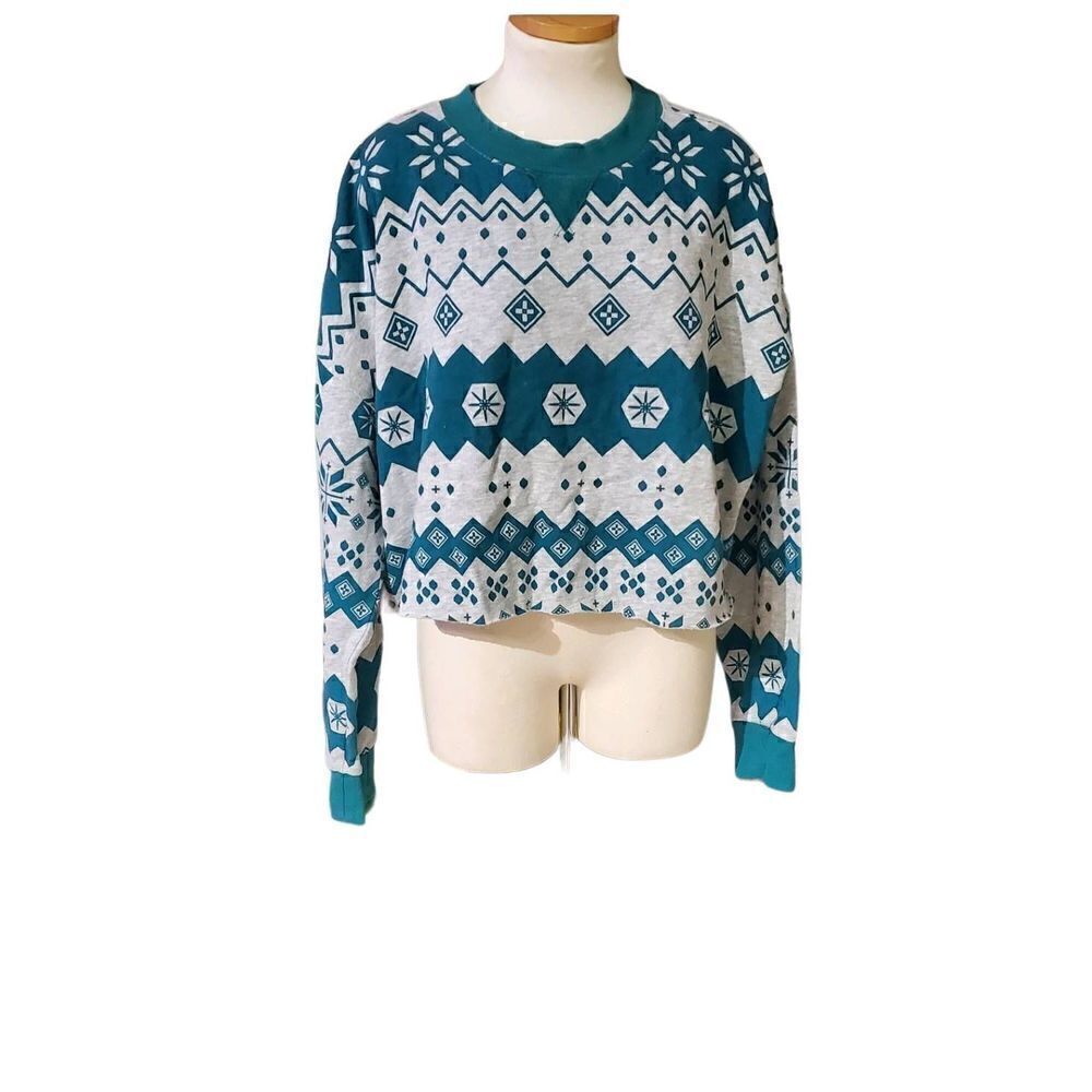 NWT COLSIE CROP TOP